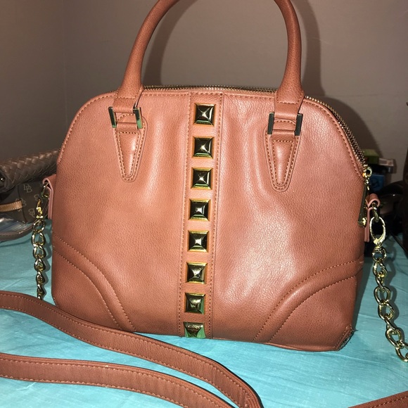 SOLD! Steve Madden Crossbody. - Picture 2 of 6